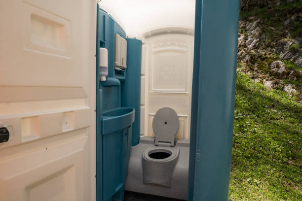 Best Porta potty rental for outdoor events  in Millis Clicquot, MA